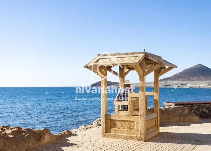 The Oasis El Medano, By Nivariahost * El Médano